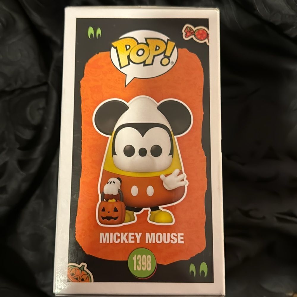 Funko pop disney Mickey mouse 1398 halloween candy corn - Picture 5 of 8